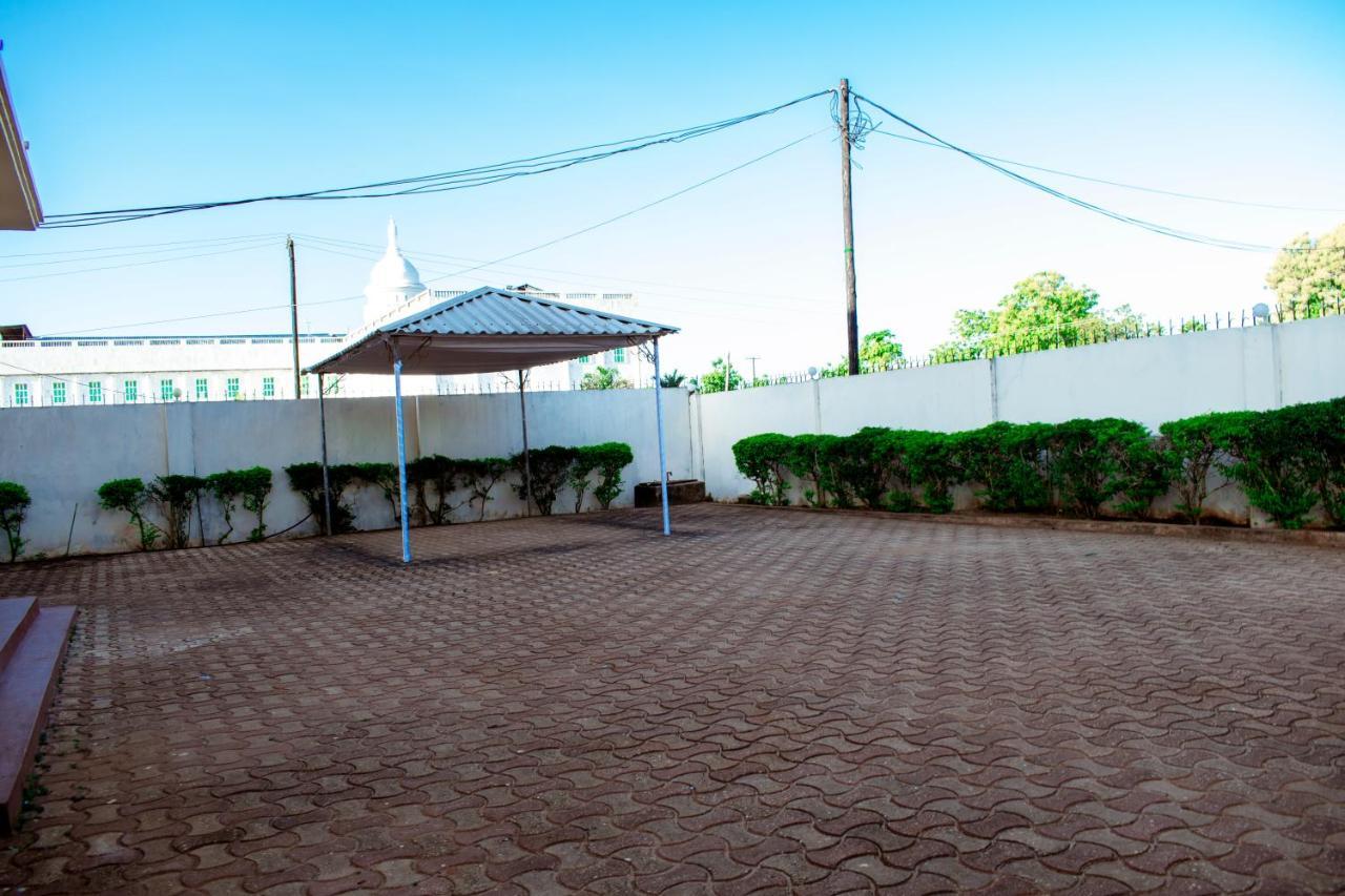 Sulkhan Serviced Apartment Chukwani Exterior photo