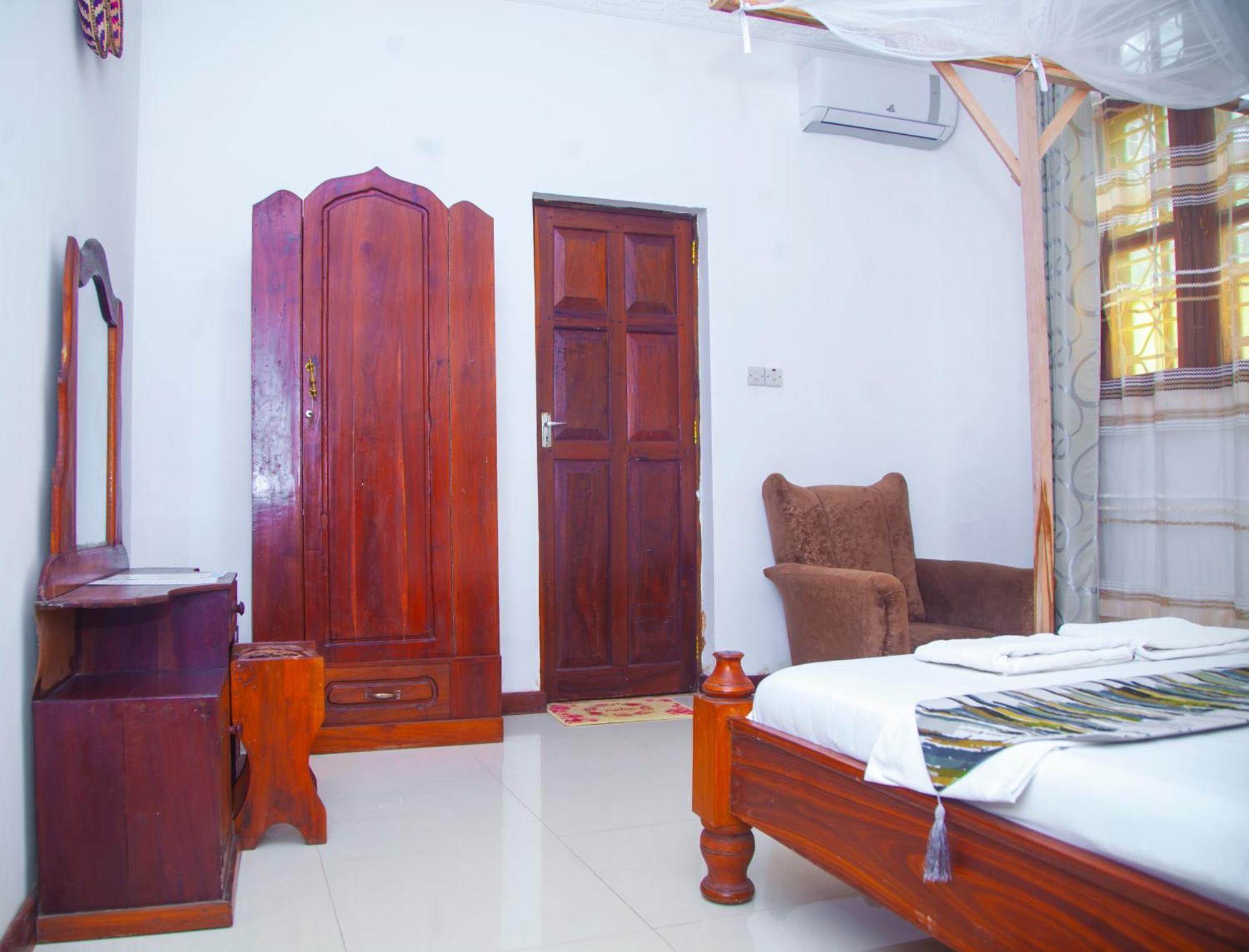 Sulkhan Serviced Apartment Chukwani Exterior photo